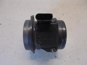 Gebruikte Luchthoeveelheidsmeter Audi A4 Avant Quattro (B6) 3.0 V6 30V Prijs € 25,00 Margeregeling aangeboden door Hans Auto Onderdelen