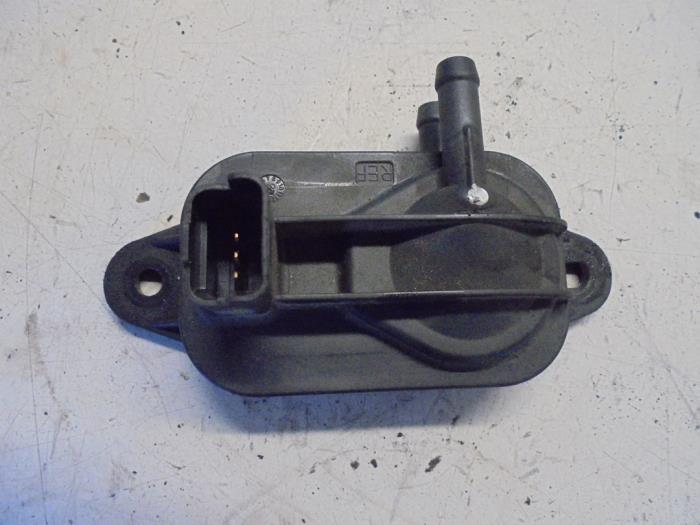 Gebruikte Druksensor Peugeot 307 SW (3H) 1.6 HDi 16V Prijs € 20,00 Margeregeling aangeboden door Hans Auto Onderdelen