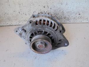 Gebruikte Dynamo Mazda Demio (DW) 1.3 16V Prijs € 30,00 Margeregeling aangeboden door Hans Auto Onderdelen