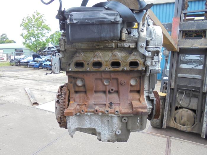 Gebruikte Motor Renault Megane III Berline (BZ) 1.6 16V Prijs € 475,00 Margeregeling aangeboden door Hans Auto Onderdelen