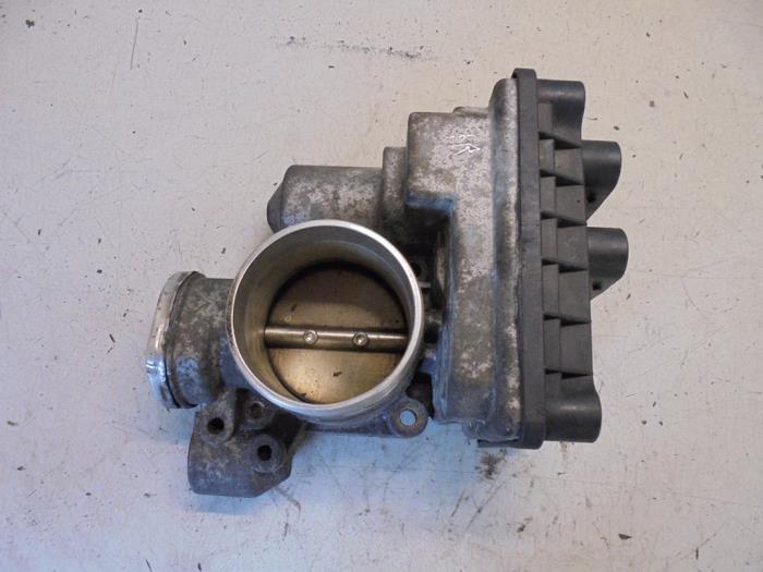 Gebruikte Gasklephuis Mercedes A (W168) 1.4 A-140 Prijs € 25,00 Margeregeling aangeboden door Hans Auto Onderdelen