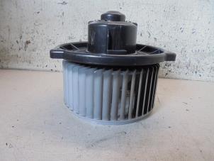 Gebruikte Chaufage Ventilatiemotor Toyota Corolla Verso (E12) 2.0 D-4D 16V 90 Prijs € 30,00 Margeregeling aangeboden door Hans Auto Onderdelen