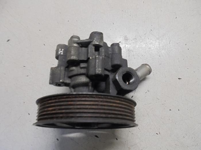 Gebruikte Pomp Servo Opel Insignia Sports Tourer 2.0 CDTI 16V 130 ecoFLEX Prijs € 40,00 Margeregeling aangeboden door Hans Auto Onderdelen