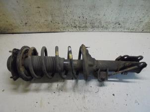 Gebruikte Mac Phersonpoot links-voor Hyundai Getz 1.3i 12V Prijs € 35,00 Margeregeling aangeboden door Hans Auto Onderdelen