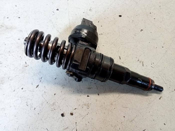 Gebruikte Verstuiver (diesel) Volkswagen Touareg (7LA/7L6) 5.0 TDI V10 Prijs € 75,00 Margeregeling aangeboden door Hans Auto Onderdelen