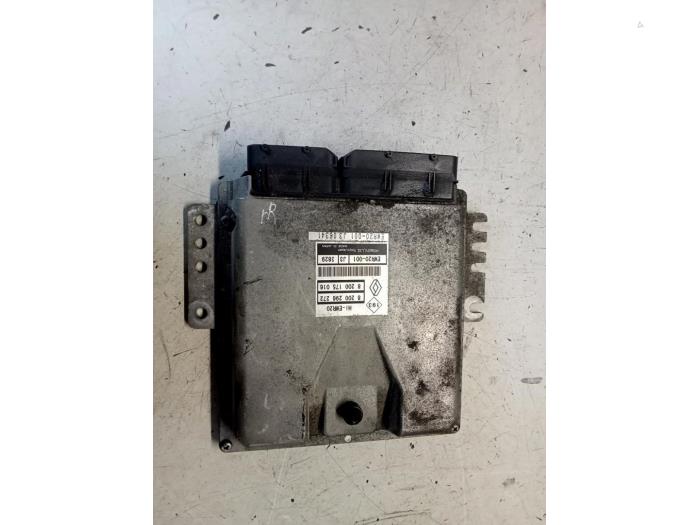 Gebruikte Computer Motormanagement Renault Vel Satis (BJ) 3.5 V6 24V Autom. Prijs € 50,00 Margeregeling aangeboden door Hans Auto Onderdelen