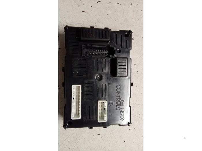 Gebruikte Bodycontrol Module Nissan Micra (K12) 1.4 16V Prijs € 70,00 Margeregeling aangeboden door Hans Auto Onderdelen