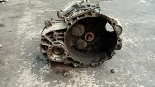 Gebruikte Versnellingsbak Volkswagen Jetta III (1K2) 2.0 TDI 16V 140 Prijs € 225,00 Margeregeling aangeboden door Hans Auto Onderdelen