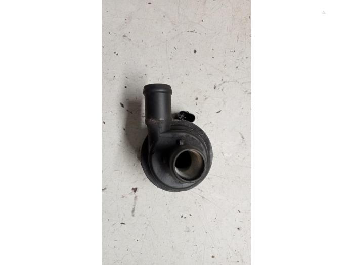 Gebruikte Waterpomp Seat Ibiza IV (6J5) 1.6 TDI 90 Prijs € 30,00 Margeregeling aangeboden door Hans Auto Onderdelen