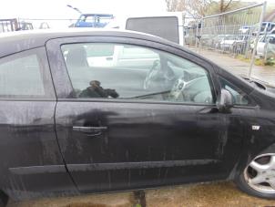 Gebruikte Deur 2Deurs rechts Opel Corsa D 1.3 CDTi 16V ecoFLEX Prijs € 65,00 Margeregeling aangeboden door Hans Auto Onderdelen