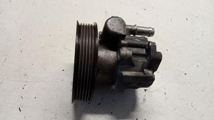 Gebruikte Servopomp Volkswagen New Beetle (9C1/9G1) 2.0 Prijs € 30,00 Margeregeling aangeboden door Hans Auto Onderdelen