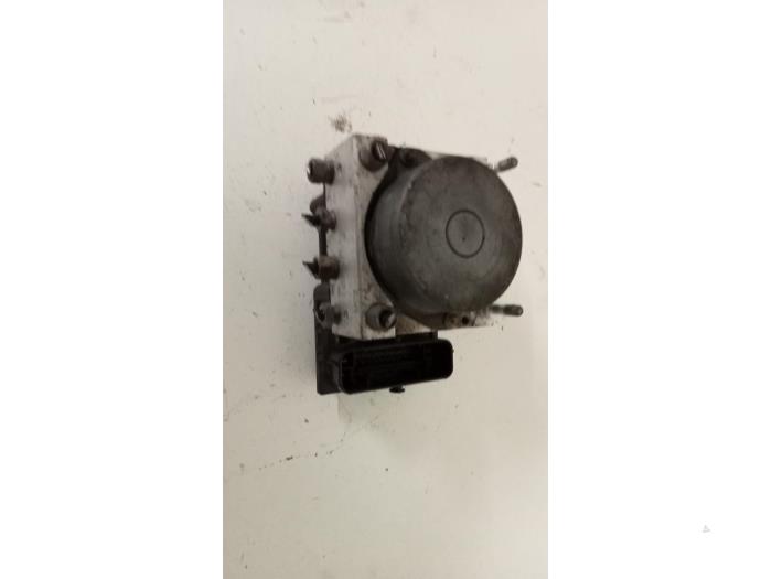 Gebruikte ABS Pomp Fiat Grande Punto (199) 1.2 Prijs € 40,00 Margeregeling aangeboden door Hans Auto Onderdelen