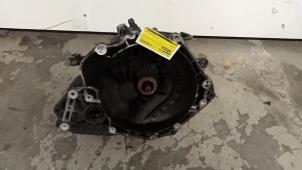 Gebruikte Versnellingsbak Opel Corsa C (F08/68) 1.0 12V Prijs € 70,00 Margeregeling aangeboden door Hans Auto Onderdelen