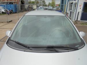 Gebruikte Ruit voor Opel Corsa D 1.3 CDTi 16V ecoFLEX Prijs € 75,00 Margeregeling aangeboden door Hans Auto Onderdelen