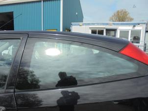 Gebruikte Ruit Extra 2Deurs links-achter Ford Focus 1 1.4 16V Prijs € 25,00 Margeregeling aangeboden door Hans Auto Onderdelen