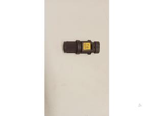 Gebruikte Sensor Snelheid Chevrolet Spark (M300) 1.0 16V Bifuel Prijs € 20,00 Margeregeling aangeboden door Hans Auto Onderdelen
