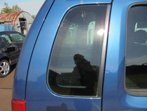 Gebruikte Extra Ruit 2Deurs rechts-achter Opel Agila (A) 1.2 16V Prijs € 25,00 Margeregeling aangeboden door Hans Auto Onderdelen