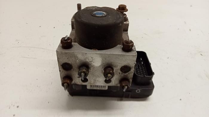 Gebruikte ABS Pomp Honda Jazz (GD/GE2/GE3) 1.3 i-Dsi Prijs € 50,00 Margeregeling aangeboden door Hans Auto Onderdelen