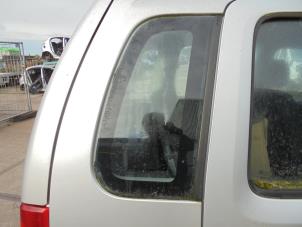 Gebruikte Extra Ruit 4Deurs rechts-achter Opel Agila (A) 1.2 16V Twin Port Prijs € 25,00 Margeregeling aangeboden door Hans Auto Onderdelen