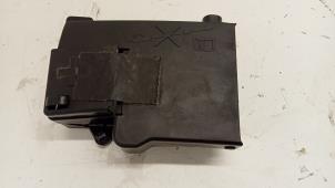 Gebruikte Zekeringkast Opel Astra J Sports Tourer (PD8/PE8/PF8) 1.4 Turbo 16V Prijs € 25,00 Margeregeling aangeboden door Hans Auto Onderdelen