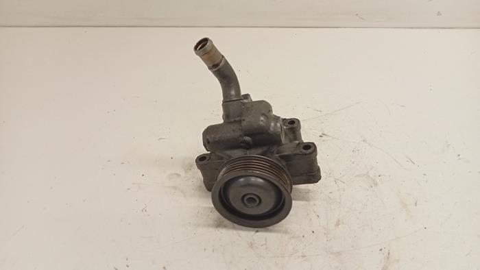 Gebruikte Pomp Servo Ford Fusion 1.6 16V Prijs € 35,00 Margeregeling aangeboden door Hans Auto Onderdelen