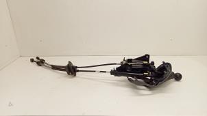 Gebruikte Versnellingspook Peugeot Partner Tepee (7A/B/C/D/E/F/G/J/P/S) 1.6 HDI 75 16V Phase 1 Prijs € 50,00 Margeregeling aangeboden door Hans Auto Onderdelen