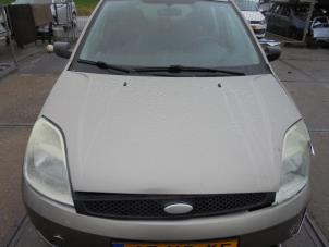 Gebruikte Motorkap Ford Fiesta 5 (JD/JH) 1.4 16V Prijs € 40,00 Margeregeling aangeboden door Hans Auto Onderdelen