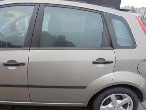 Gebruikte Deur 4Deurs links-achter Ford Fiesta 5 (JD/JH) 1.4 16V Prijs € 50,00 Margeregeling aangeboden door Hans Auto Onderdelen