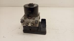 Gebruikte ABS Pomp Volvo V50 (MW) 1.6 16V Prijs € 75,00 Margeregeling aangeboden door Hans Auto Onderdelen