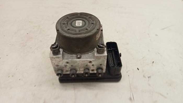 Gebruikte ABS Pomp Peugeot 208 I (CA/CC/CK/CL) 1.0 Vti 12V PureTech Prijs € 40,00 Margeregeling aangeboden door Hans Auto Onderdelen
