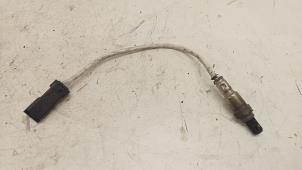 Gebruikte Lambda Sonde Peugeot 208 I (CA/CC/CK/CL) 1.0 Vti 12V PureTech Prijs € 20,00 Margeregeling aangeboden door Hans Auto Onderdelen