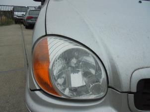 Gebruikte Koplamp rechts Hyundai Atos 1.0 12V Prijs € 25,00 Margeregeling aangeboden door Hans Auto Onderdelen