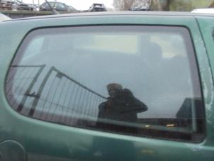 Gebruikte Extra Ruit 2Deurs rechts-achter Volkswagen Polo III (6N2) 1.4 16V 75 Prijs € 25,00 Margeregeling aangeboden door Hans Auto Onderdelen