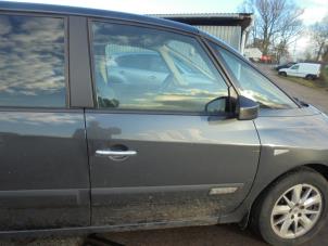 Gebruikte Portier 4Deurs rechts-voor Renault Espace (JK) 2.0 dCi 16V 150 FAP . Prijs € 75,00 Margeregeling aangeboden door Hans Auto Onderdelen