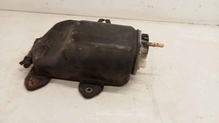 Adblue tank van een Volvo V50 (MW) 1.6 D 16V 2008