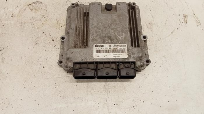 Gebruikte Computer Motormanagement Renault Espace (JK) 2.0 dCi 16V 150 FAP . Prijs € 125,00 Margeregeling aangeboden door Hans Auto Onderdelen
