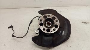 Gebruikte Fusee rechts-voor Mercedes A (W169) 1.5 A-150 5-Drs. Prijs € 50,00 Margeregeling aangeboden door Hans Auto Onderdelen