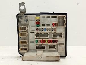 Gebruikte Zekeringkast Renault Kangoo Express (FW) 1.5 dCi 70 Prijs € 50,00 Margeregeling aangeboden door Hans Auto Onderdelen
