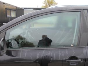 Gebruikte Deurruit 4Deurs links-voor Seat Altea XL (5P5) 1.9 TDI Prijs € 40,00 Margeregeling aangeboden door Hans Auto Onderdelen