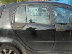 Gebruikte Deur 4Deurs rechts-achter Smart Forfour (454) 1.3 16V Prijs € 60,00 Margeregeling aangeboden door Hans Auto Onderdelen