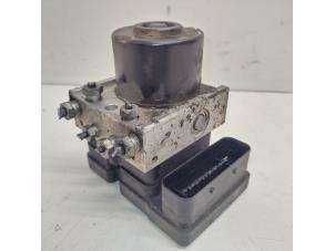 Gebruikte ABS Pomp Ford Transit Connect 1.8 TDCi 75 Prijs € 25,00 Margeregeling aangeboden door Hans Auto Onderdelen