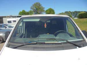 Gebruikte Ruit voor Mercedes Vito (639.6) 2.2 109 CDI 16V Prijs € 150,00 Margeregeling aangeboden door Hans Auto Onderdelen