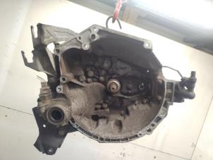 Gebruikte Versnellingsbak Peugeot 1007 (KM) 1.4 Prijs € 135,00 Margeregeling aangeboden door Hans Auto Onderdelen