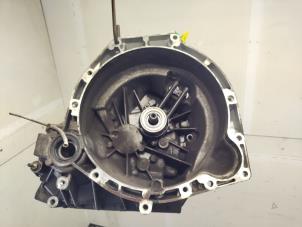 Gebruikte Versnellingsbak Ford Fiesta 5 (JD/JH) 1.3 Prijs € 100,00 Margeregeling aangeboden door Hans Auto Onderdelen