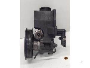 Gebruikte Pomp Servo Mercedes C (W202) 2.0 C-200 CGI 16V Prijs € 35,00 Margeregeling aangeboden door Hans Auto Onderdelen