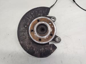 Gebruikte Fusee rechts-voor Mercedes Viano (639) 2.2 CDI 16V Prijs € 60,00 Margeregeling aangeboden door Hans Auto Onderdelen