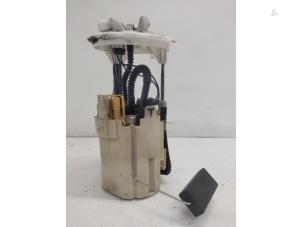 Gebruikte Tank element Pomp Mercedes Viano (639) 2.2 CDI 16V Prijs € 35,00 Margeregeling aangeboden door Hans Auto Onderdelen