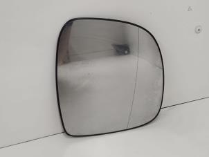 Gebruikte Spiegelglas rechts Mercedes Vito (639.6) 2.2 109 CDI 16V Prijs € 10,00 Margeregeling aangeboden door Hans Auto Onderdelen