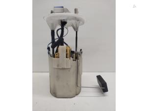 Gebruikte Tank element Pomp Mercedes Vito (639.6) 2.2 109 CDI 16V Prijs € 35,00 Margeregeling aangeboden door Hans Auto Onderdelen