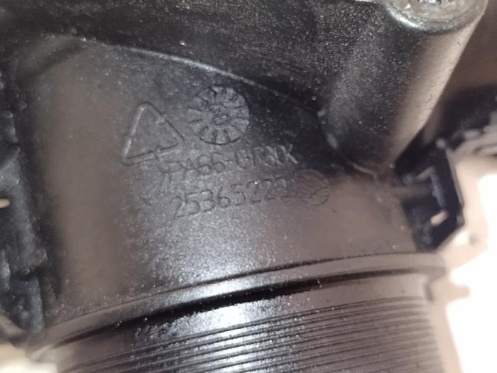 Gasklephuis van een Peugeot Partner (GC/GF/GG/GJ/GK) 1.6 HDI 75 16V 2011